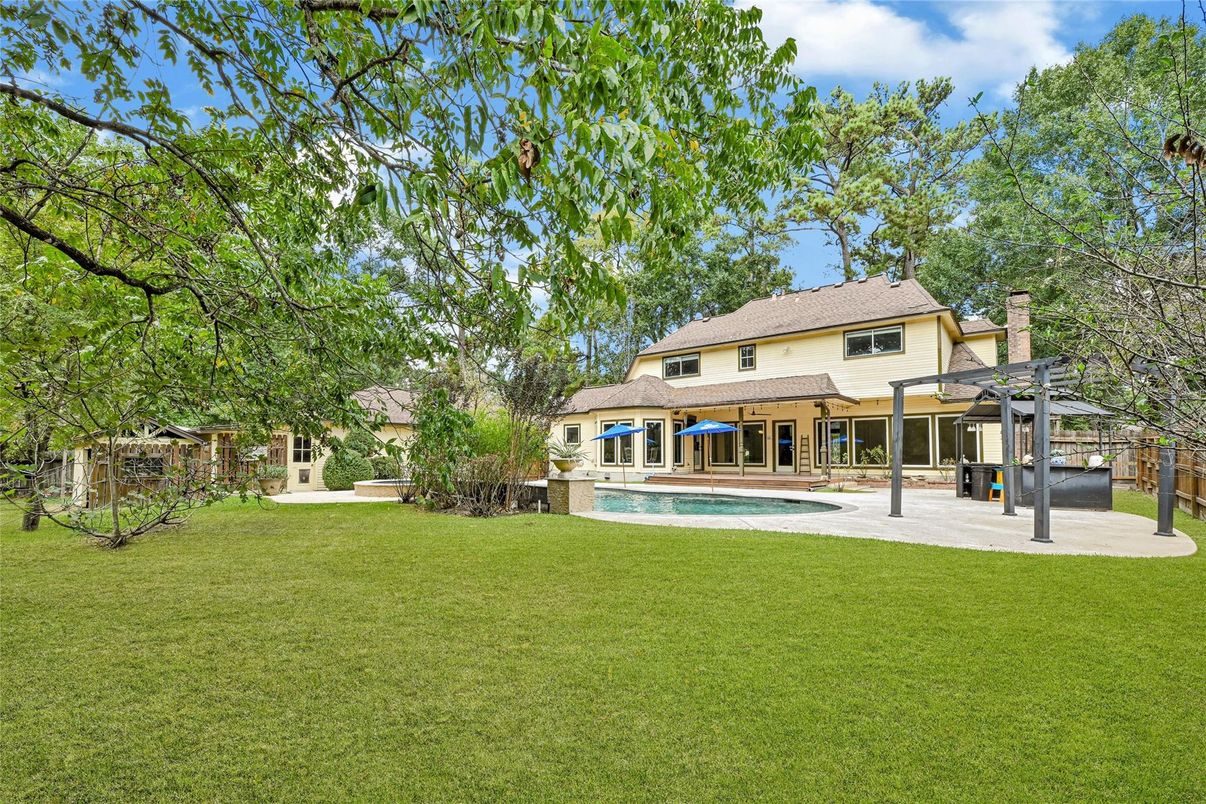 Backyard, Exterior, Pool