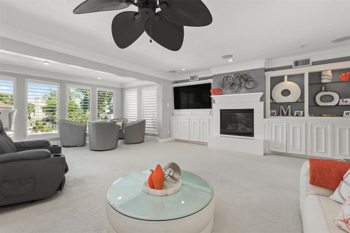 Fireplace, Interior, Living room, Recessed Lighting