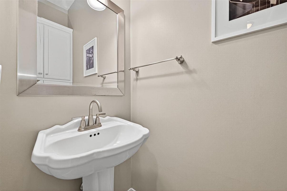 DE Listing image placeholder