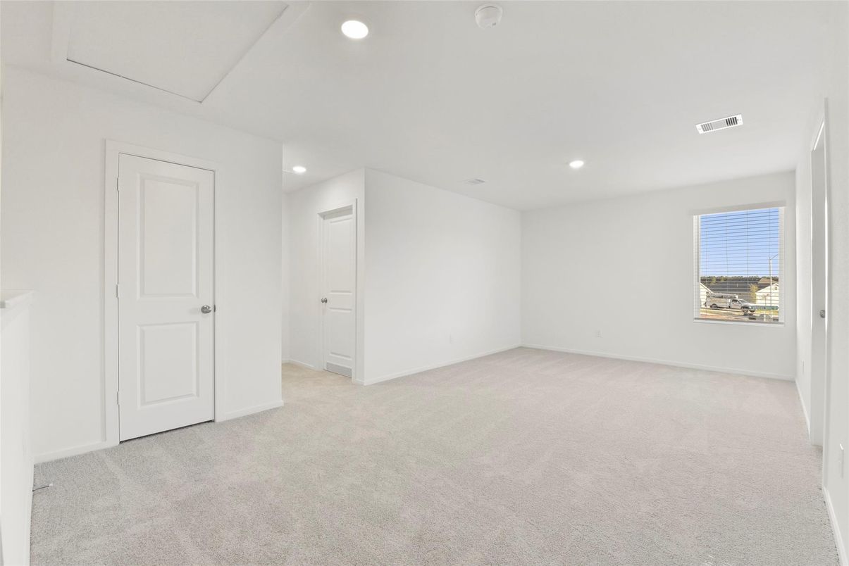 Empty room, Interior, Recessed Lighting
