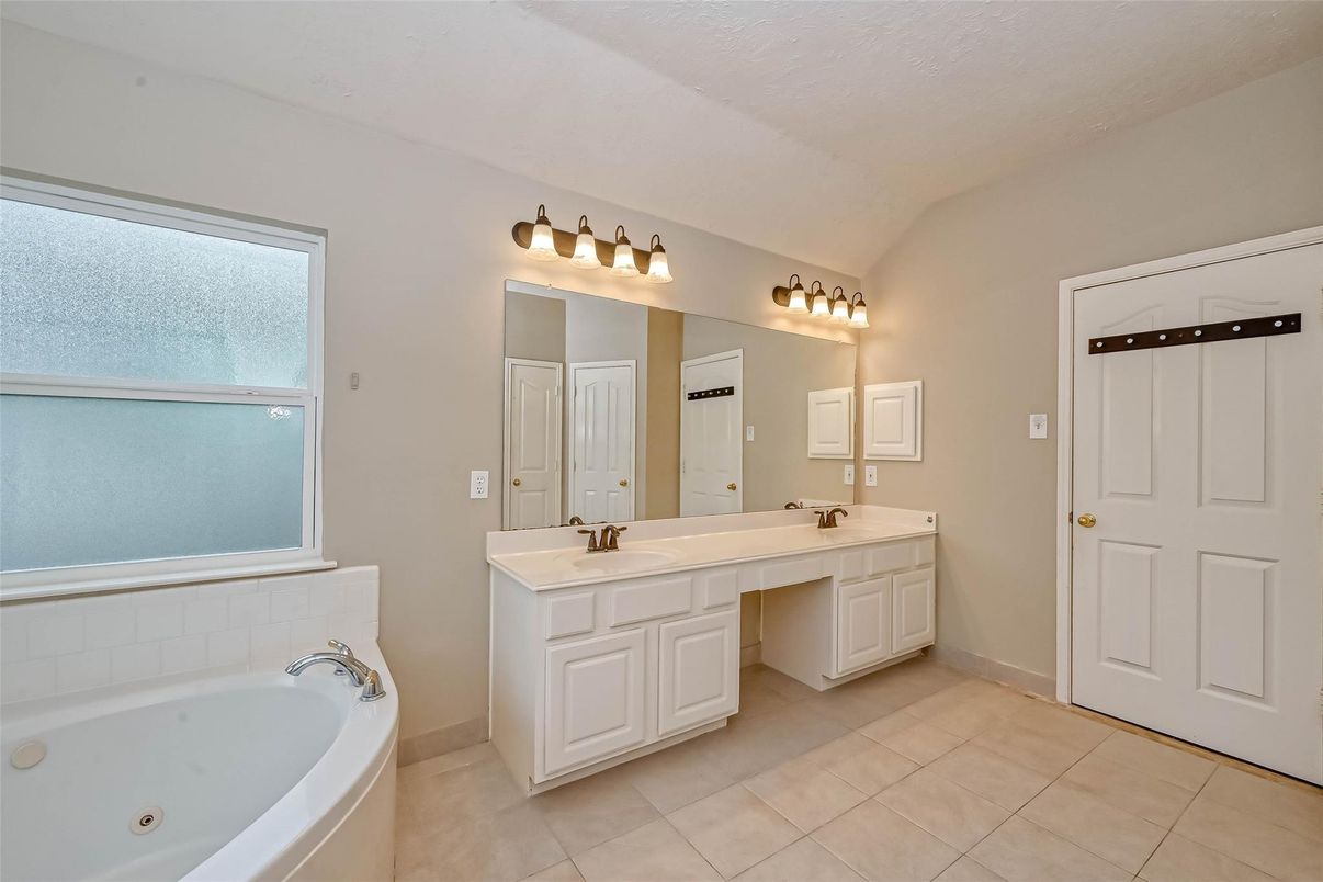 Bathroom, Dual Sink Vanities, Interior