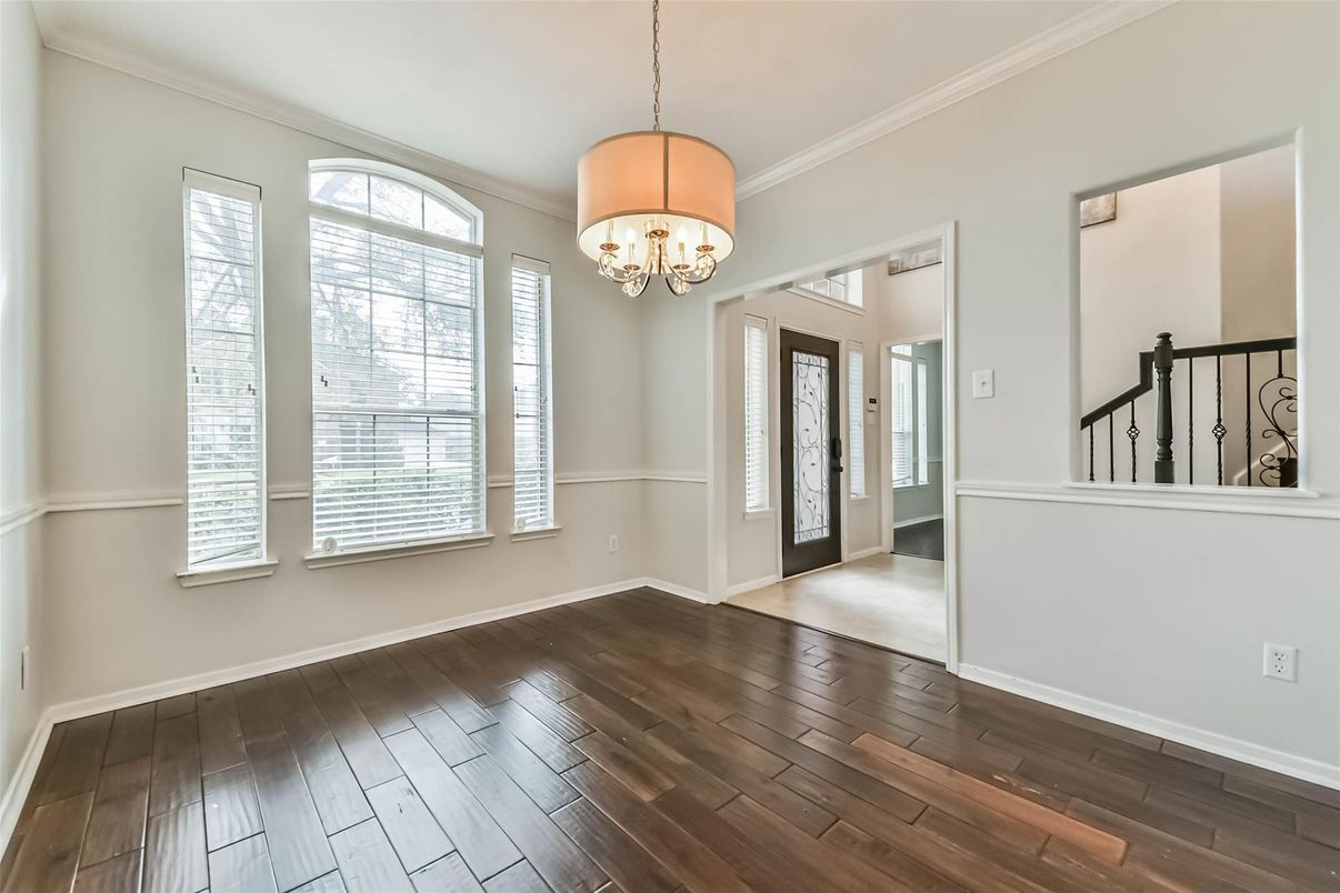 Chandelier, Interior, Wood Texture Flooring