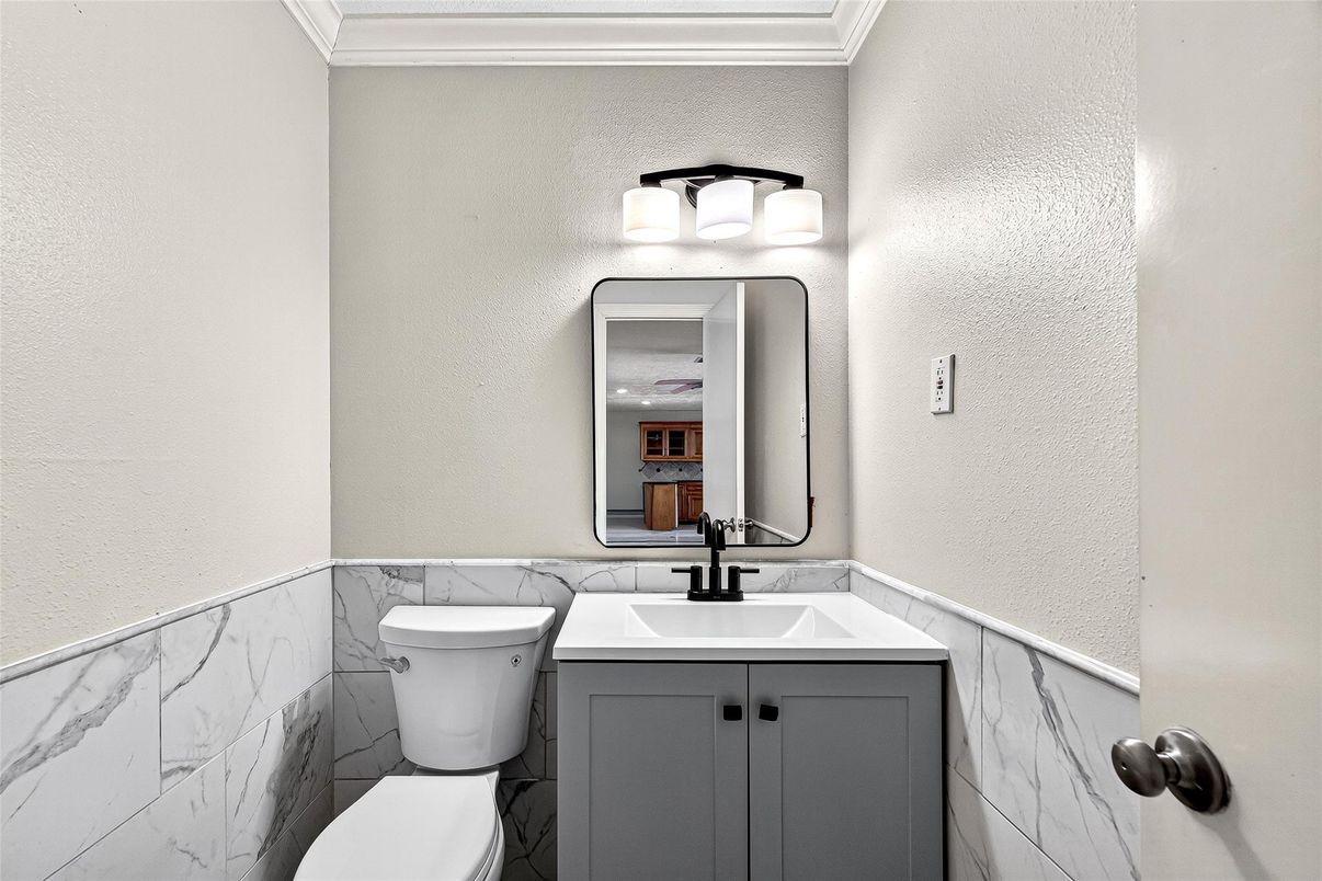 Bathroom, Interior, Marble Walls