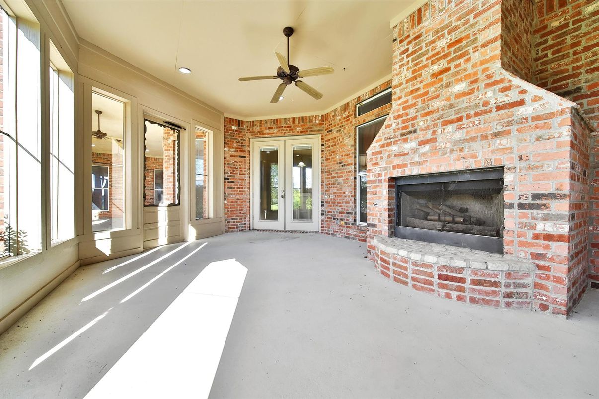Exterior, Fireplace