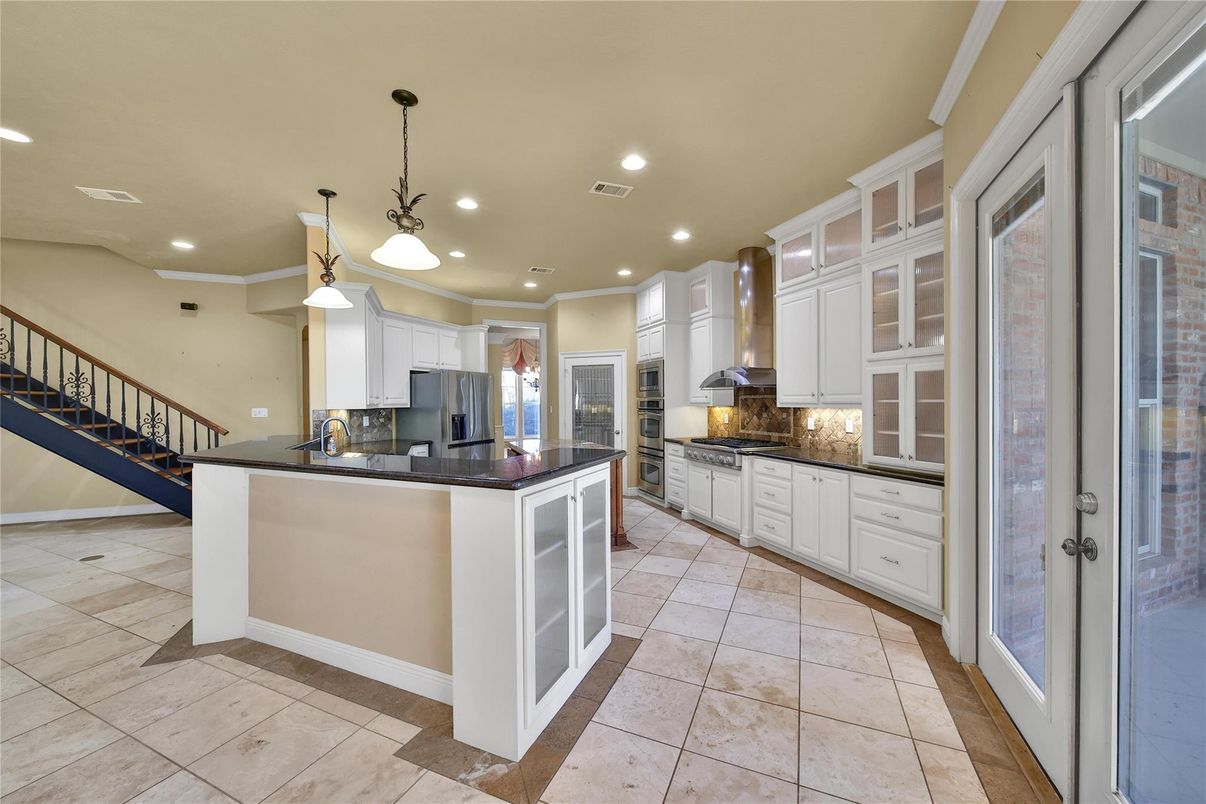 Interior, Kitchen, Pendant Lights, Recessed Lighting