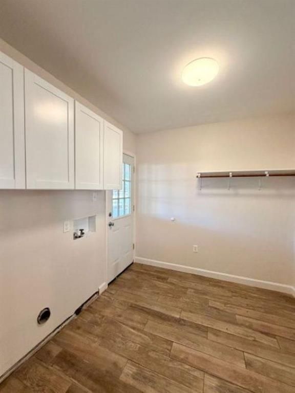 Empty room, Interior, Walk-in Closets, Wood Texture Flooring