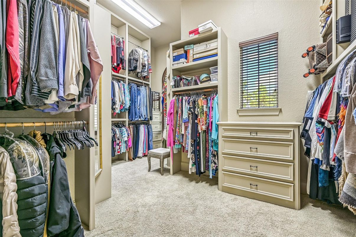Interior, Walk-in Closets