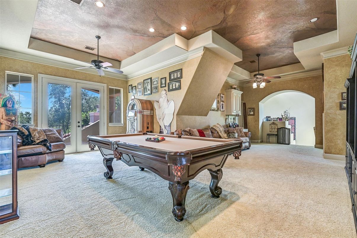 Billiard Table, Game Room, Interior, Recessed Lighting
