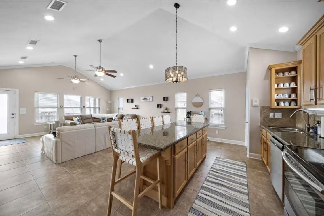 Interior, Kitchen, Living room, Pendant Lights, Recessed Lighting