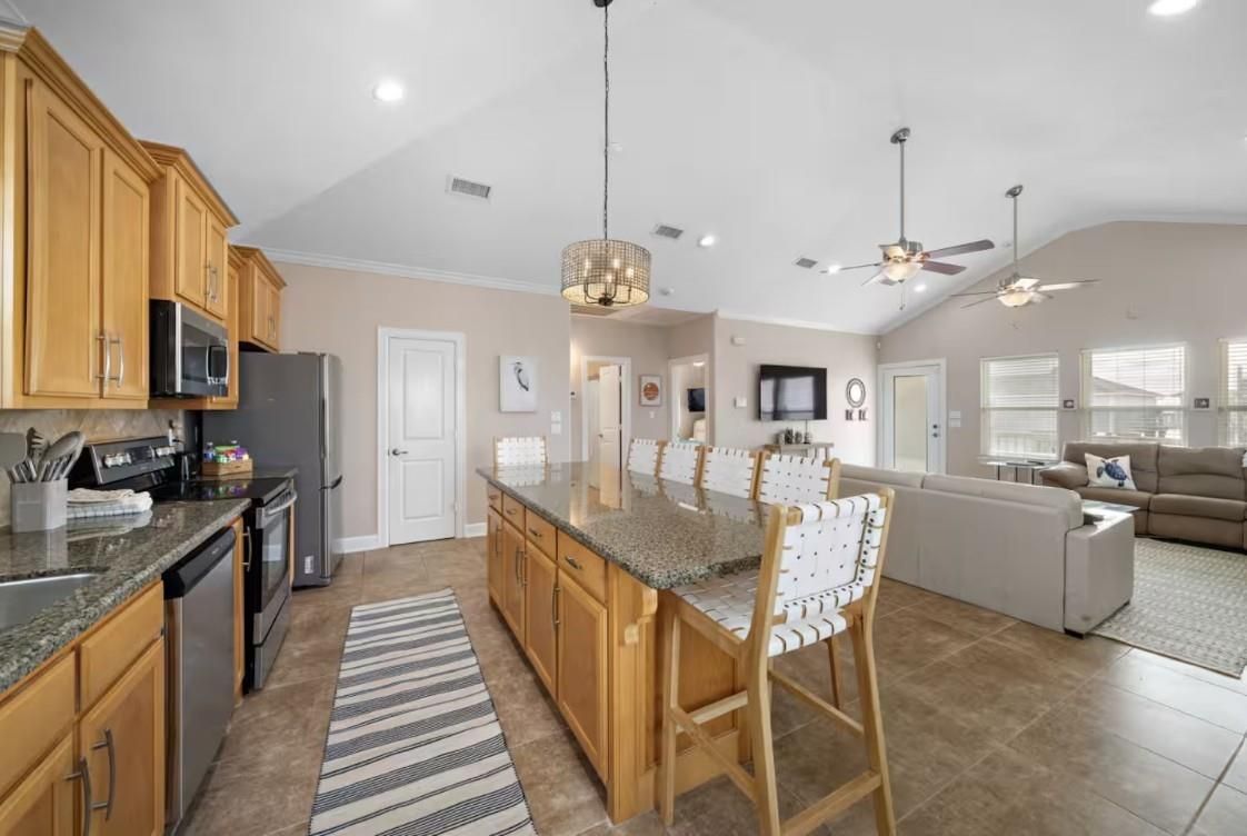Dining room, Interior, Kitchen, Living room, Pendant Lights, Recessed Lighting