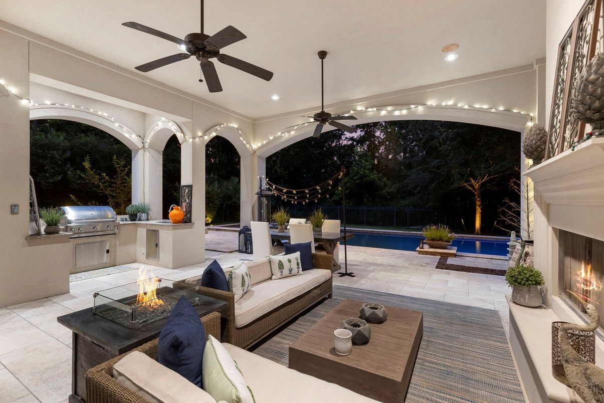 Exterior, Fireplace, Outdoor Kitchen, Pool, Recessed Lighting