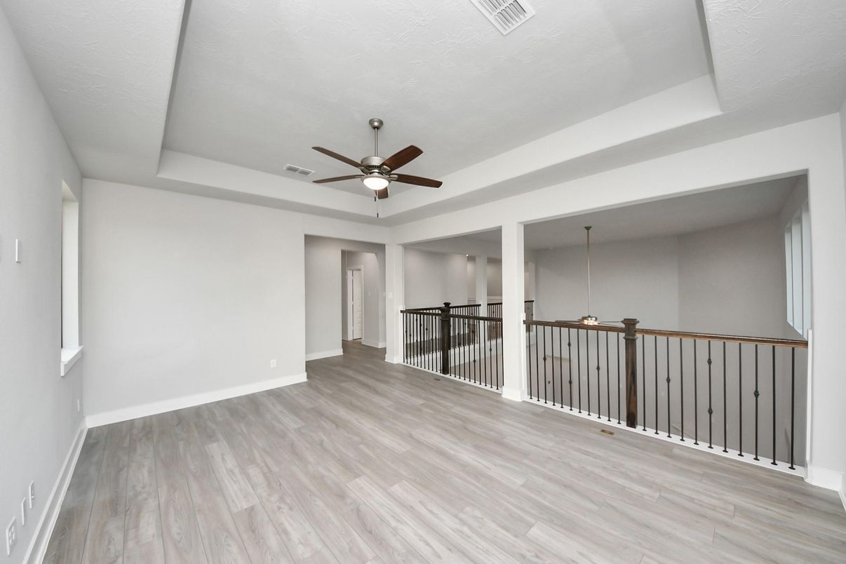 Interior, Pendant Lights, Wood Texture Flooring