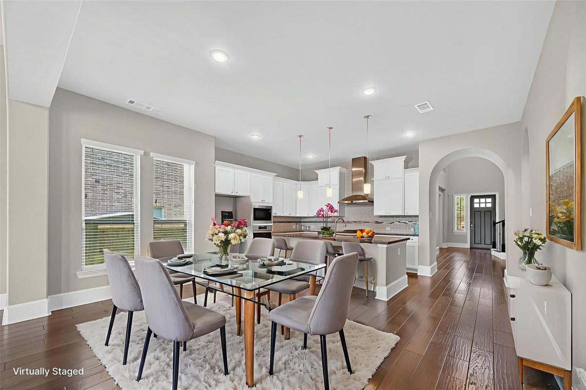 Dining room, Interior, Kitchen, Pendant Lights, Recessed Lighting, Stainless Steel Appliances, Wood Texture Flooring