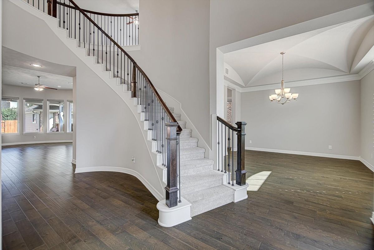 Chandelier, Interior, Recessed Lighting, Wood Texture Flooring
