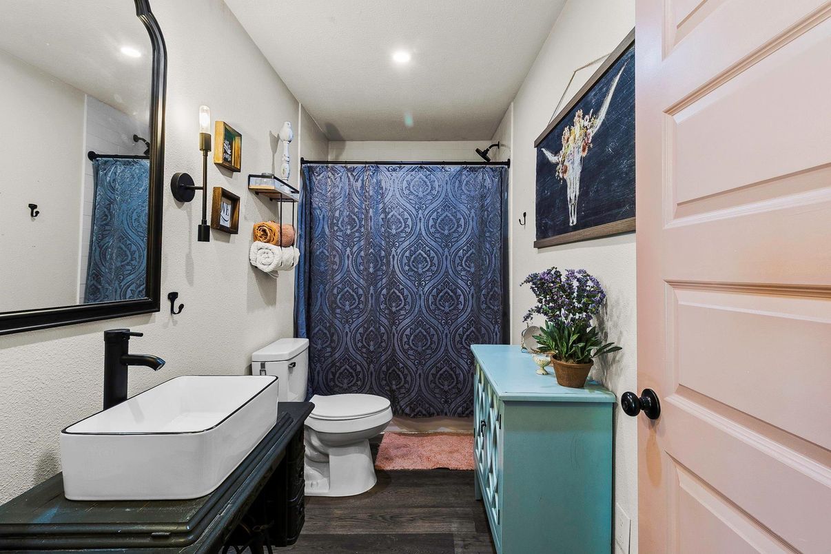 Bathroom, Interior, Recessed Lighting, Wood Texture Flooring