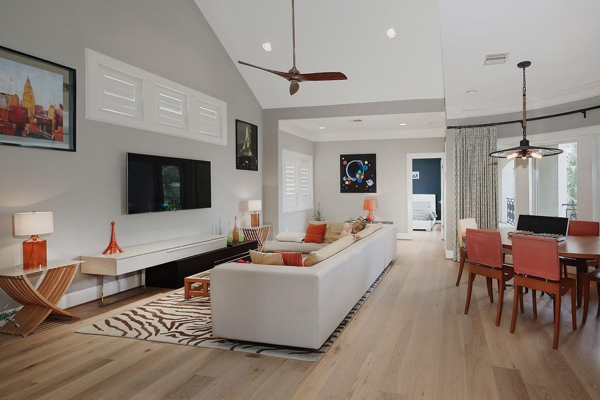 Dining room, Interior, Living room, Pendant Lights, Recessed Lighting, Wood Texture Flooring