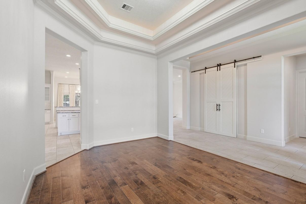 Empty room, Interior, Recessed Lighting, Wood Texture Flooring
