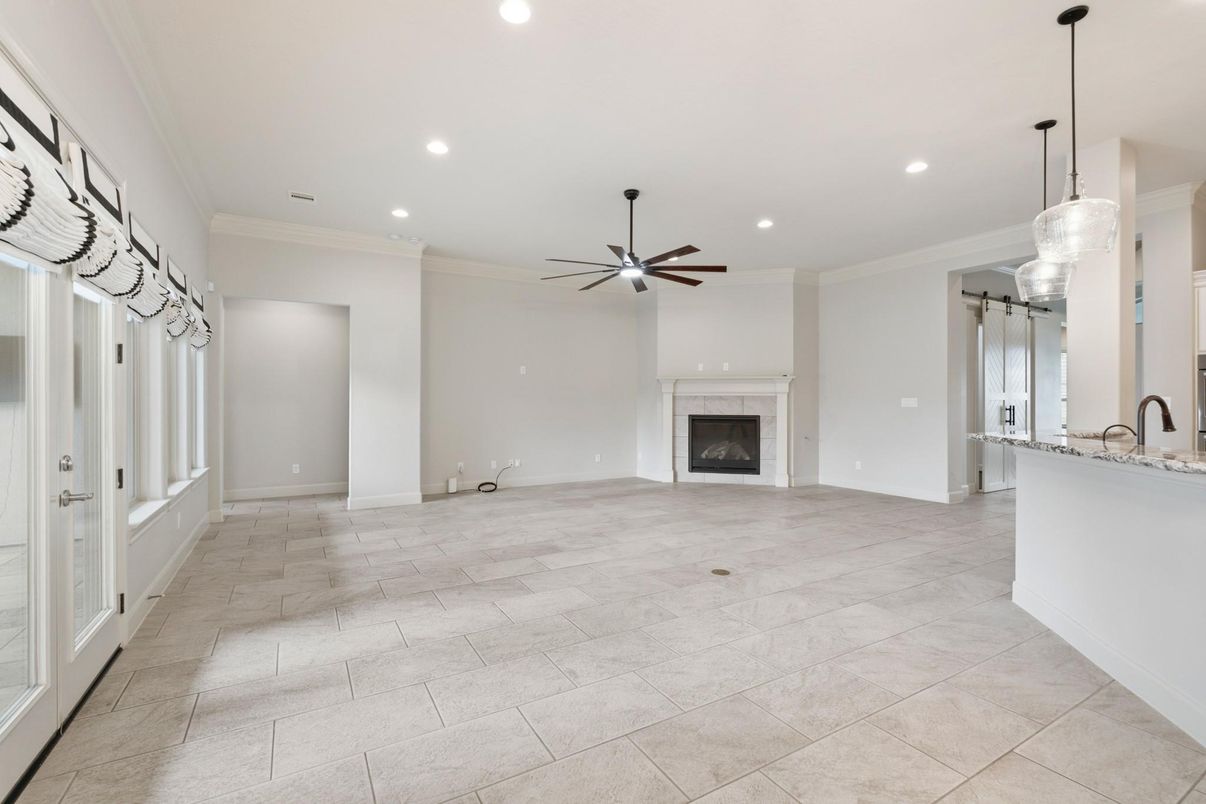 Empty room, Fireplace, Interior, Pendant Lights, Recessed Lighting