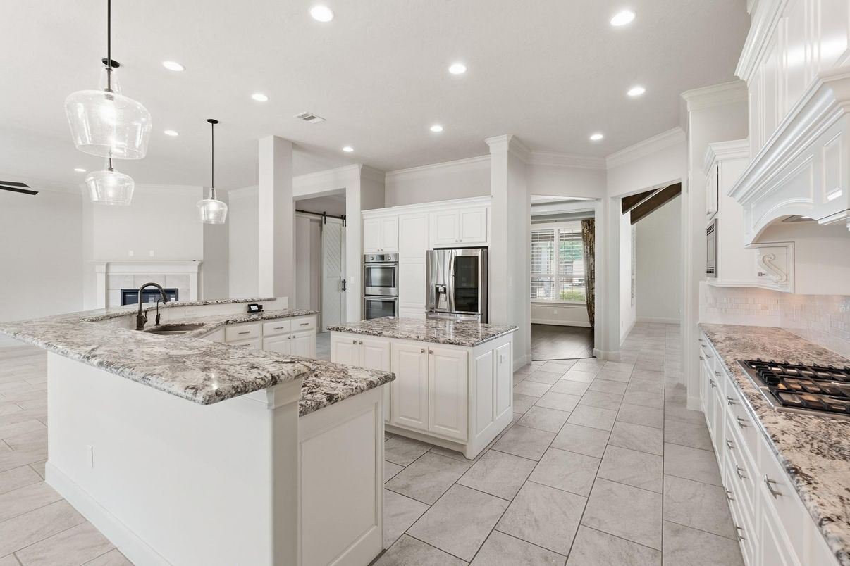 Interior, Kitchen, Pendant Lights, Recessed Lighting, Stainless Steel Appliances