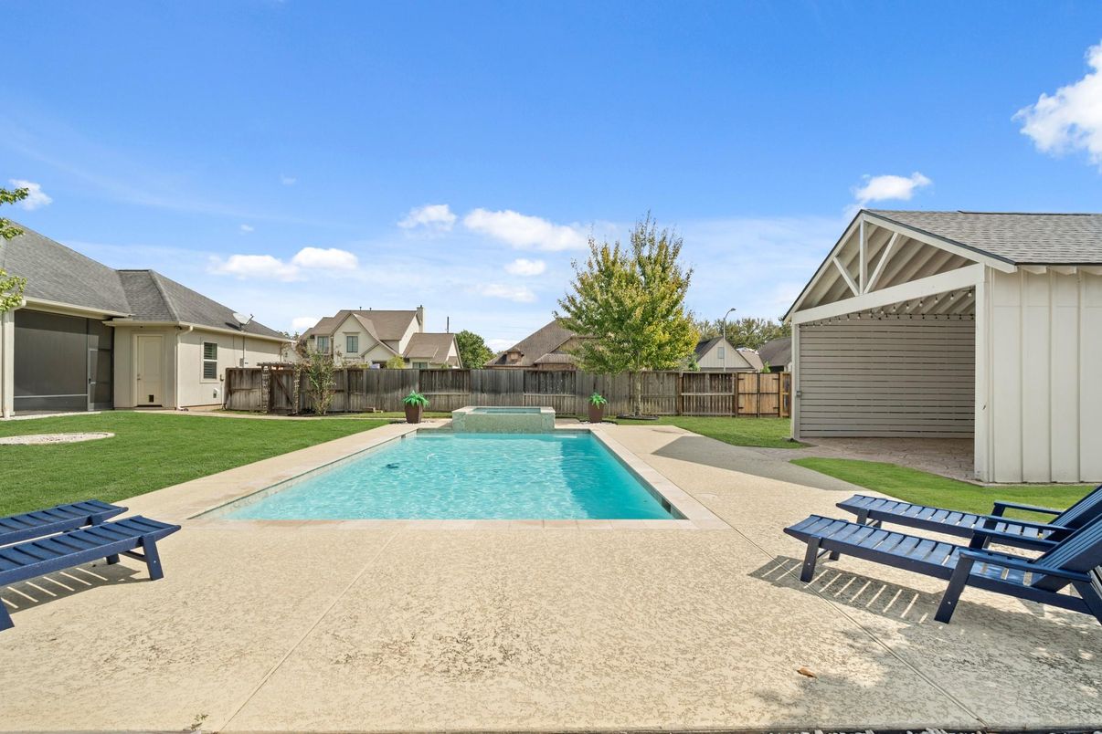 Backyard, Exterior, Pool