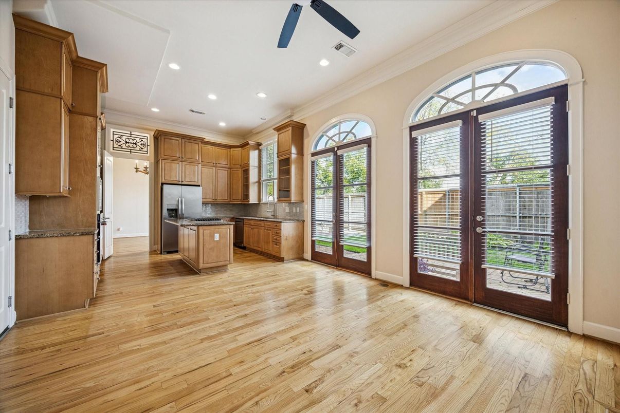 Interior, Kitchen, Recessed Lighting, Wood Texture Flooring