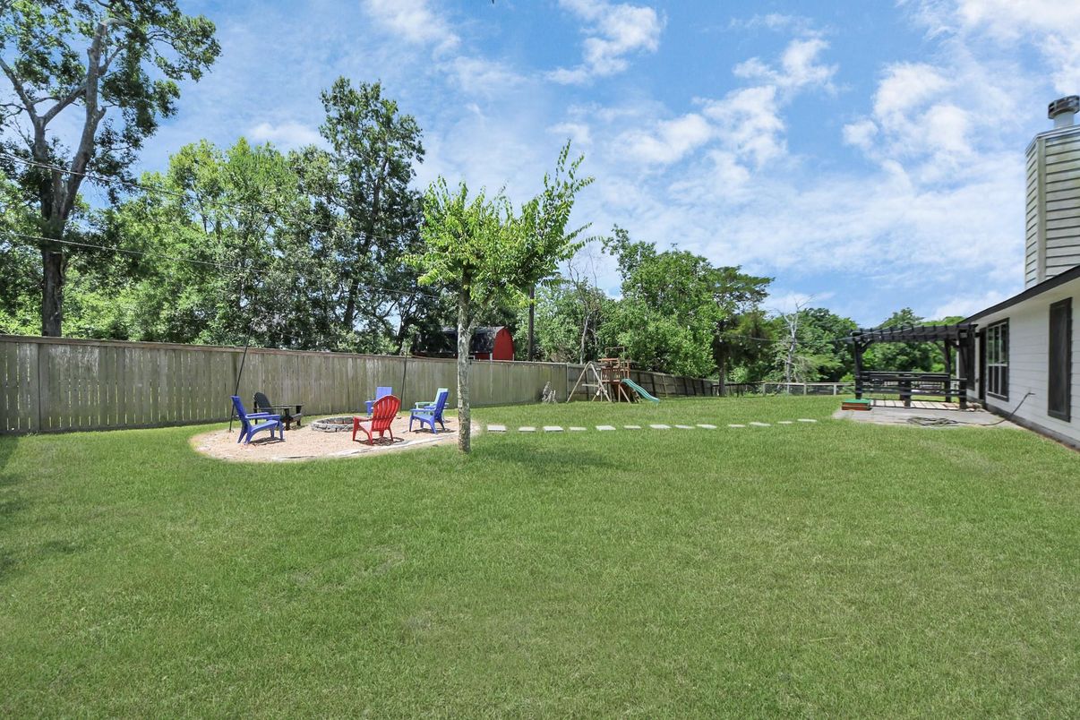Backyard, Exterior, Playground