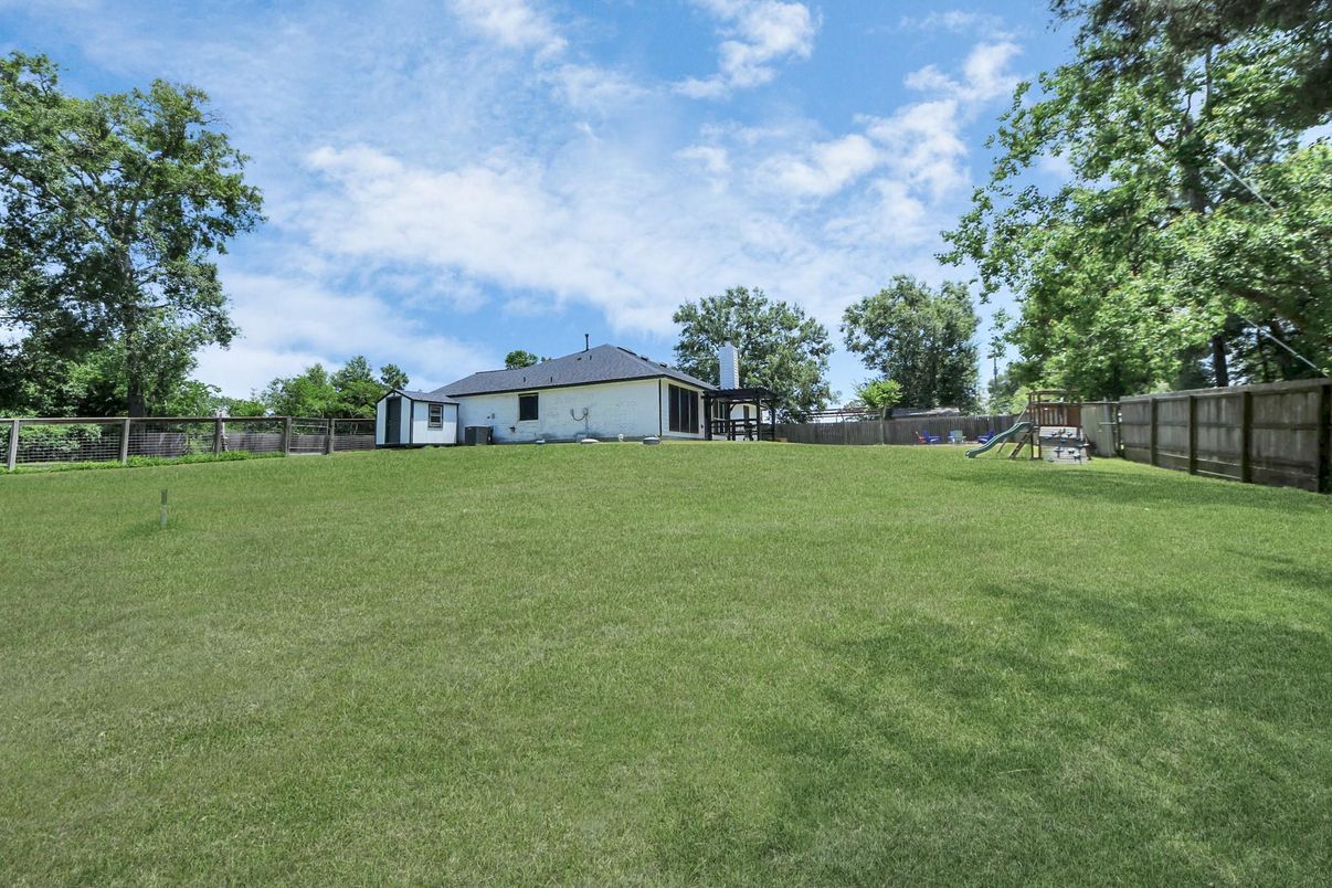 Backyard, Exterior, Playground