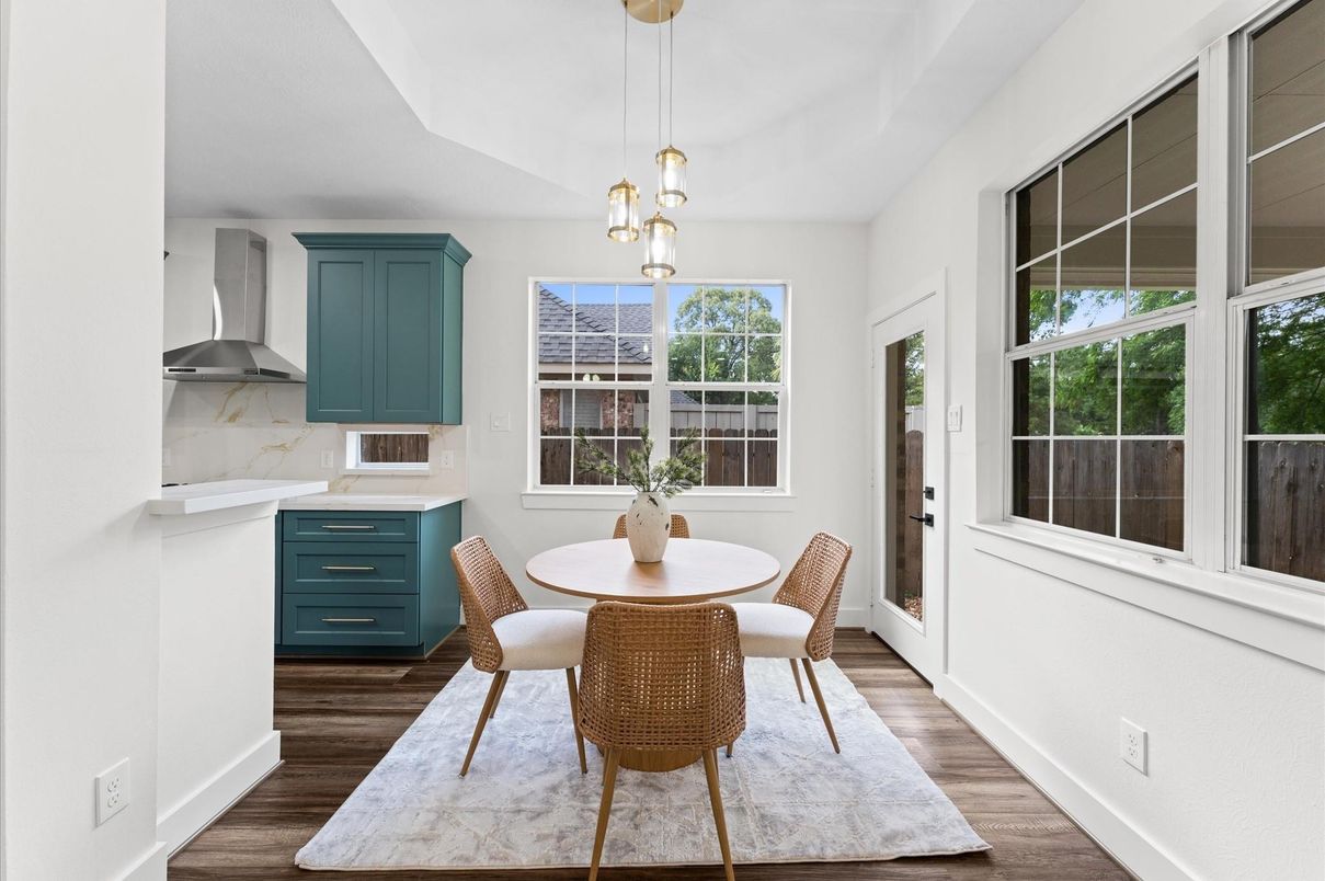 Dining room, Interior, Kitchen, Pendant Lights, Wood Texture Flooring