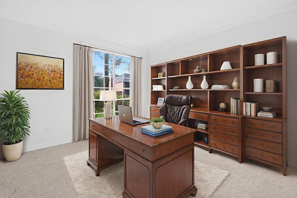 Home Office, Interior