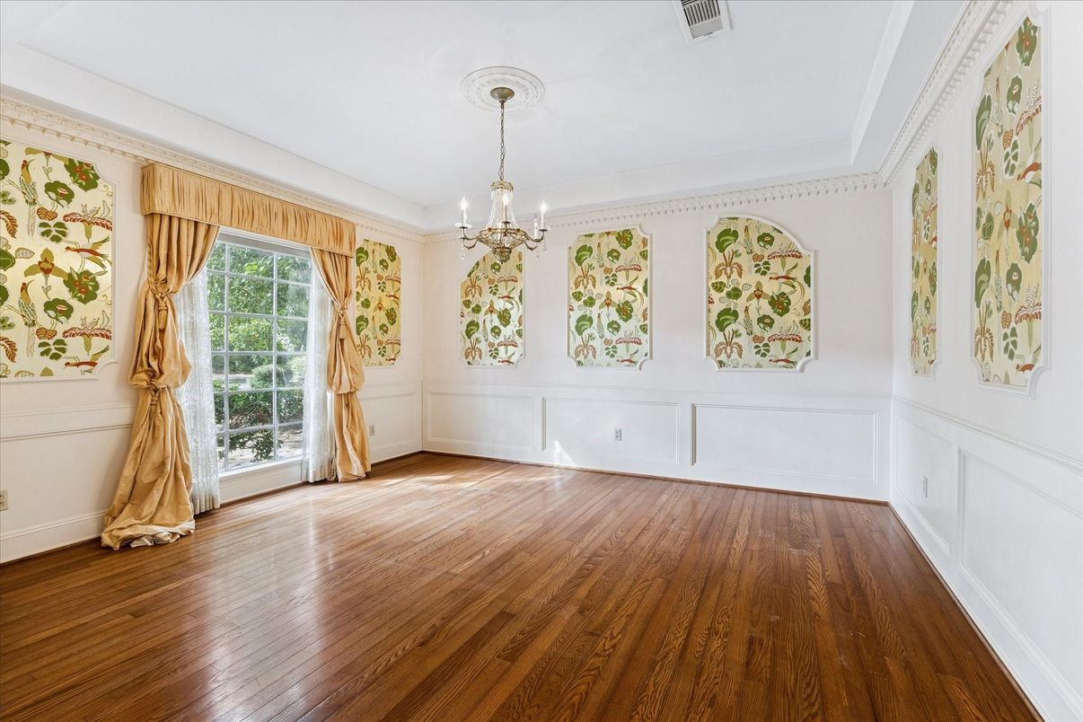 Chandelier, Empty room, Interior, Wood Texture Flooring