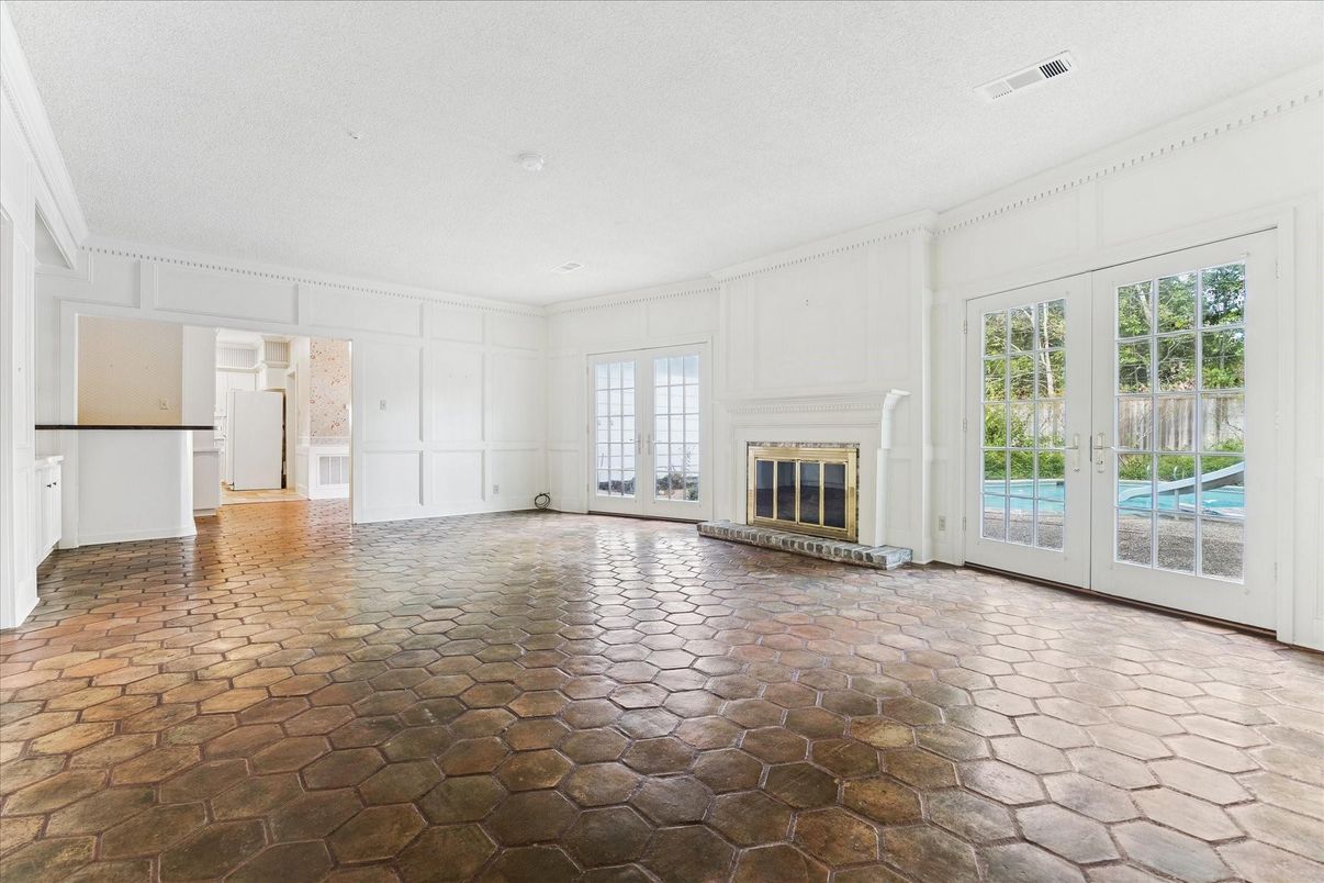 Empty room, Fireplace, Interior