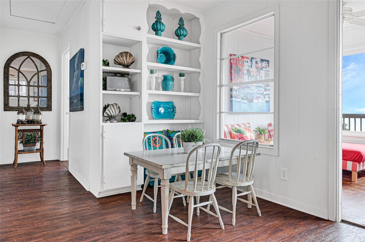 Dining room, Interior, Wood Texture Flooring