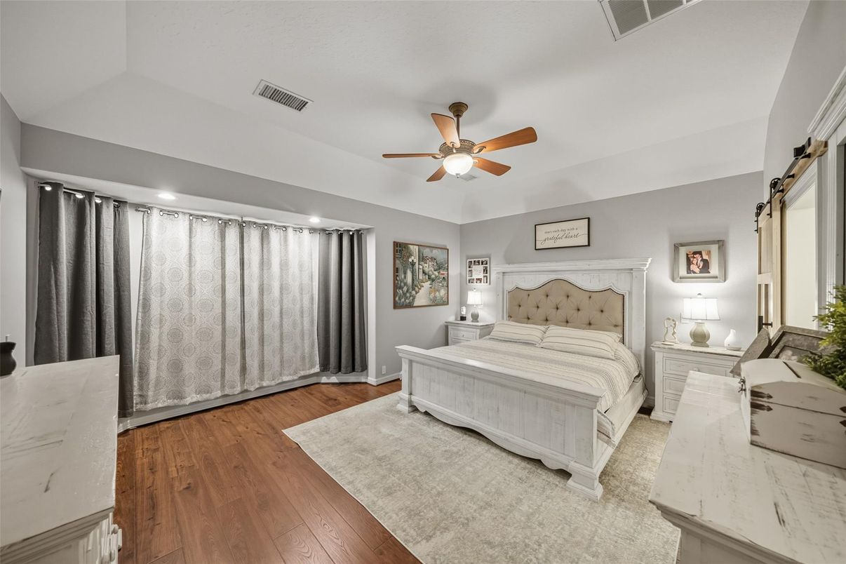 Bedroom, Interior, Recessed Lighting, Wood Texture Flooring