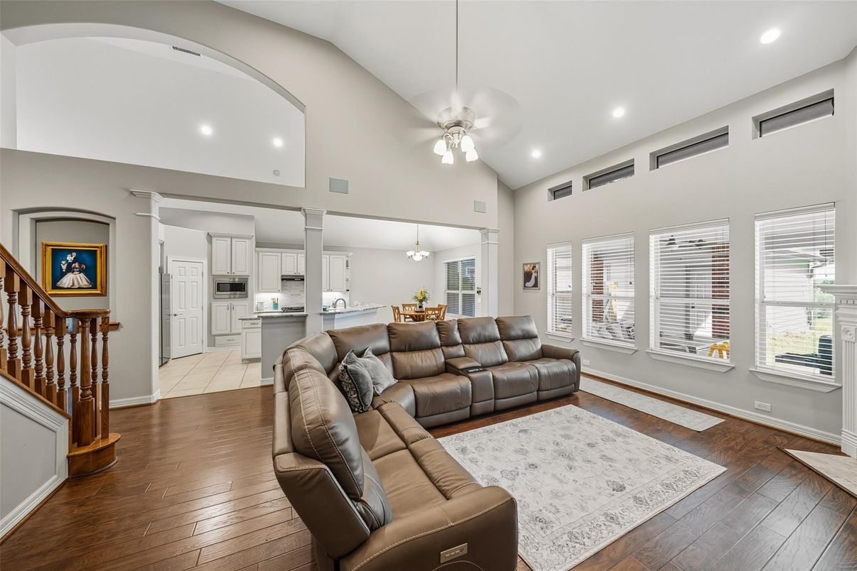 Dining room, Interior, Kitchen, Living room, Pendant Lights, Recessed Lighting, Wood Texture Flooring