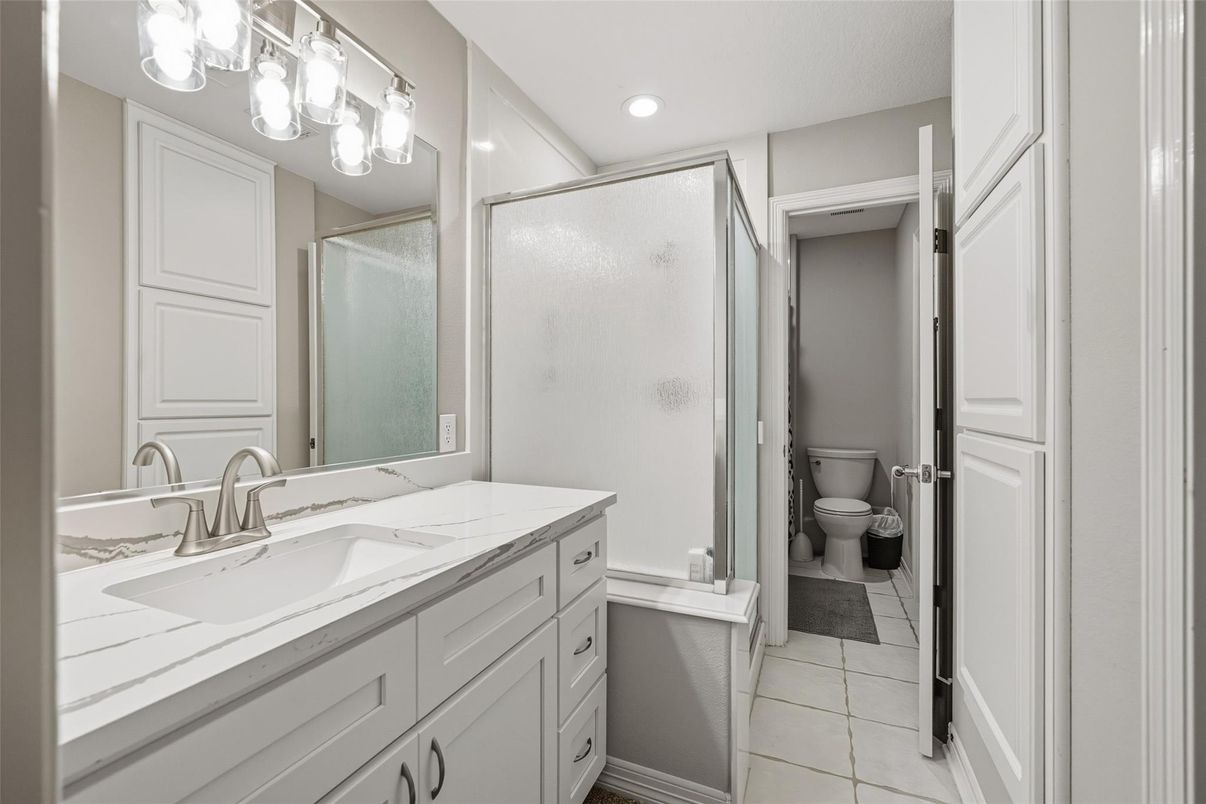 Bathroom, Dual Sink Vanities, Glass Shower, Interior, Recessed Lighting
