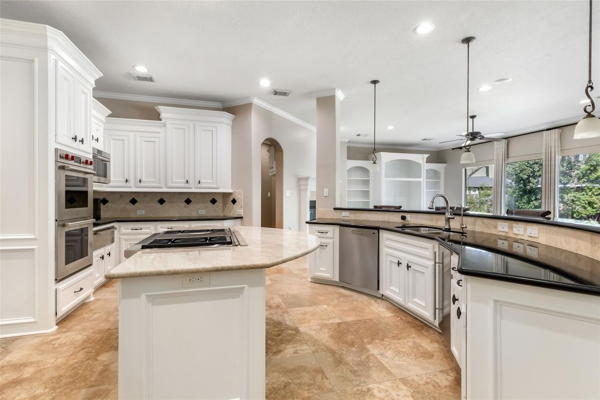 Interior, Kitchen, Pendant Lights, Recessed Lighting, Stainless Steel Appliances