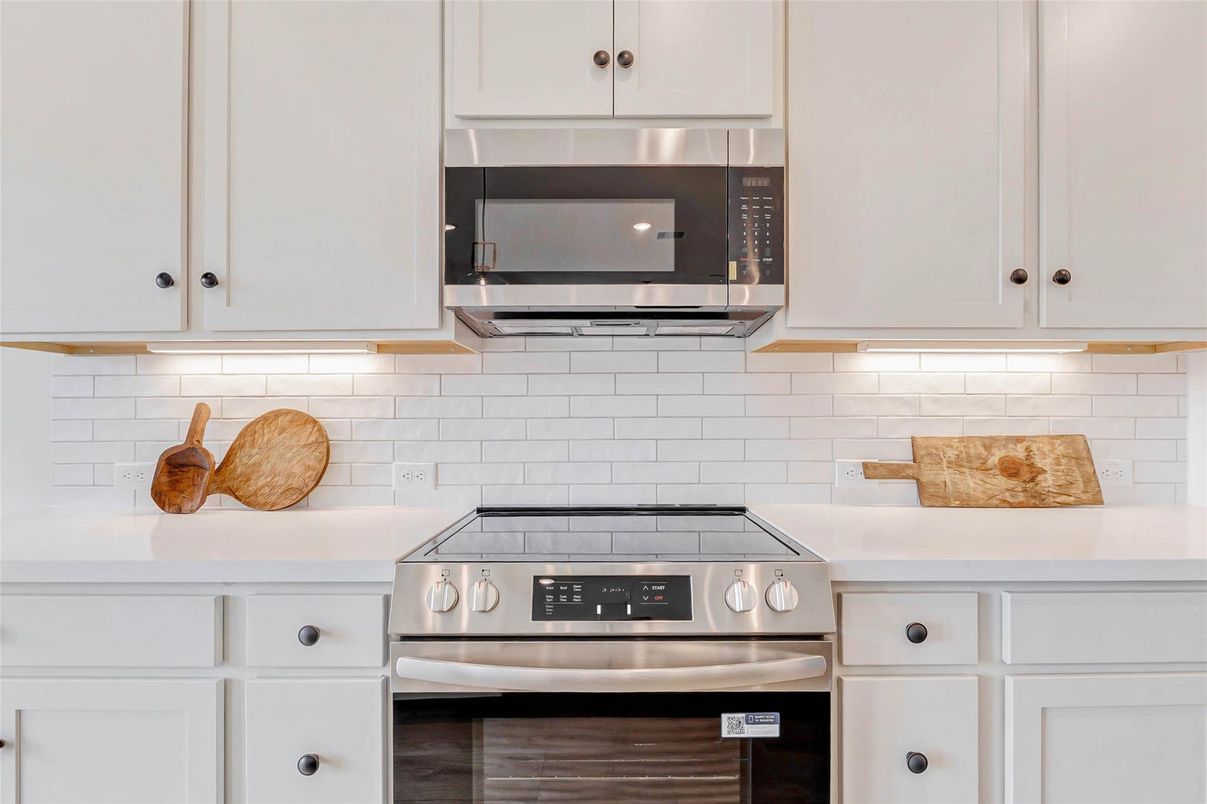 Interior, Kitchen, Stainless Steel Appliances