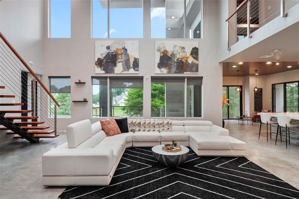 Dining room, Interior, Living room, Pendant Lights, Recessed Lighting