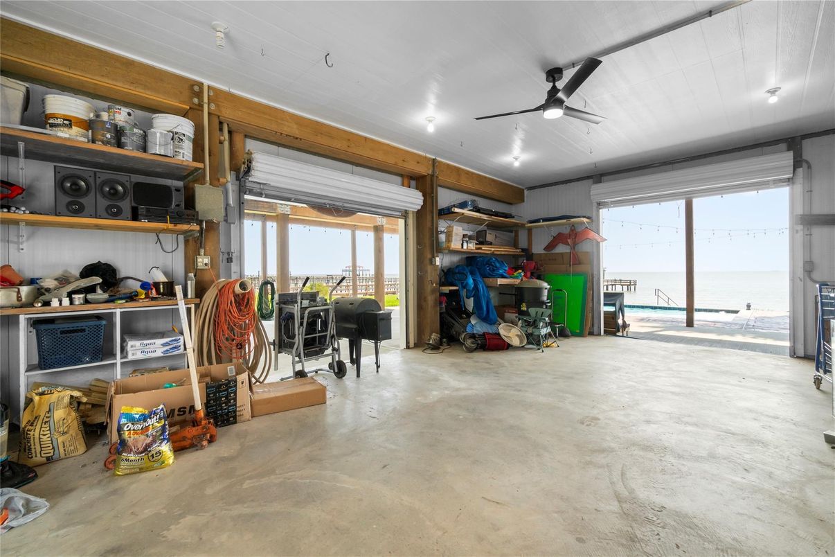 Interior, Recessed Lighting, Water