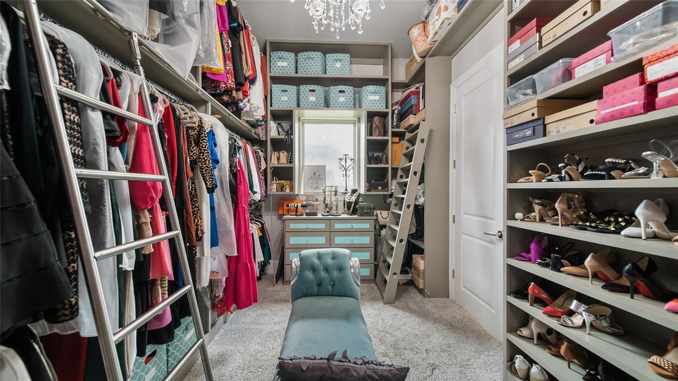 Interior, Walk-in Closets