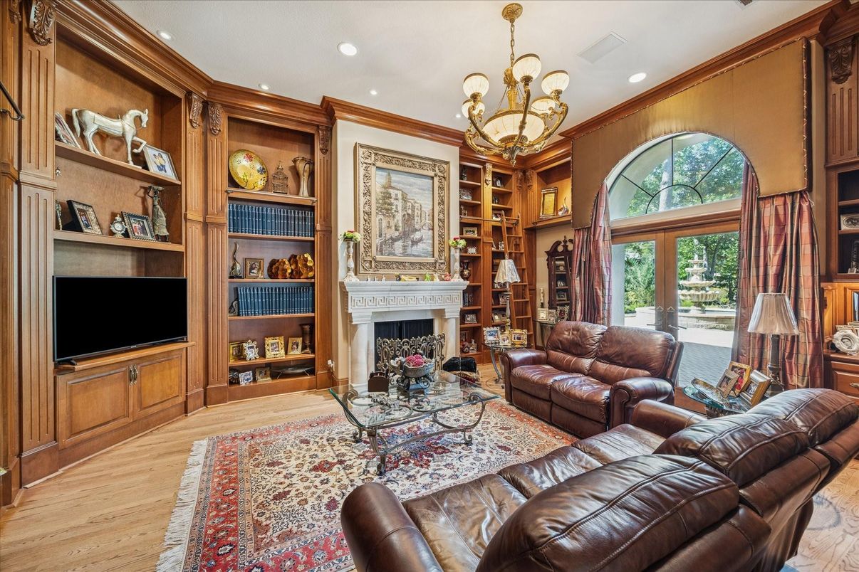 Chandelier, Fireplace, Interior, Living room, Recessed Lighting, Wood Texture Flooring