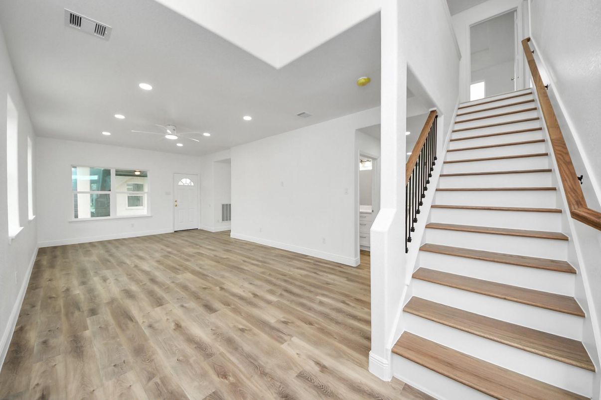 Interior, Recessed Lighting, Wood Texture Flooring