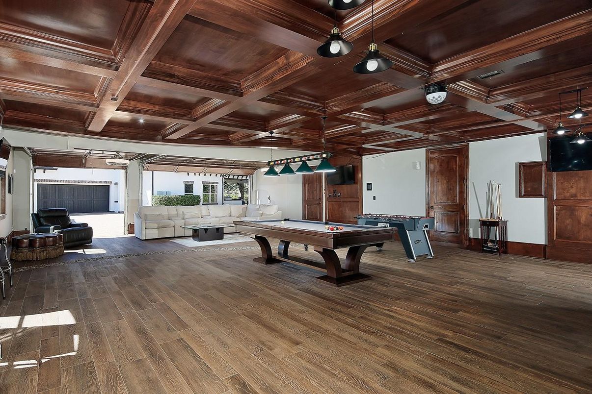Billiard Table, Game Room, Interior, Pendant Lights, Wooden Beams, Wooden Ceilings, Wood Texture Flooring