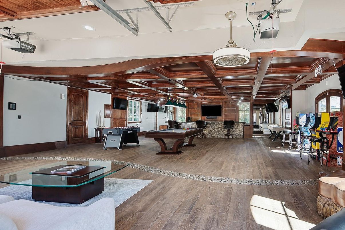 Billiard Table, Game Room, Interior, Pendant Lights, Recessed Lighting, Wooden Beams, Wooden Ceilings, Wood Texture Flooring