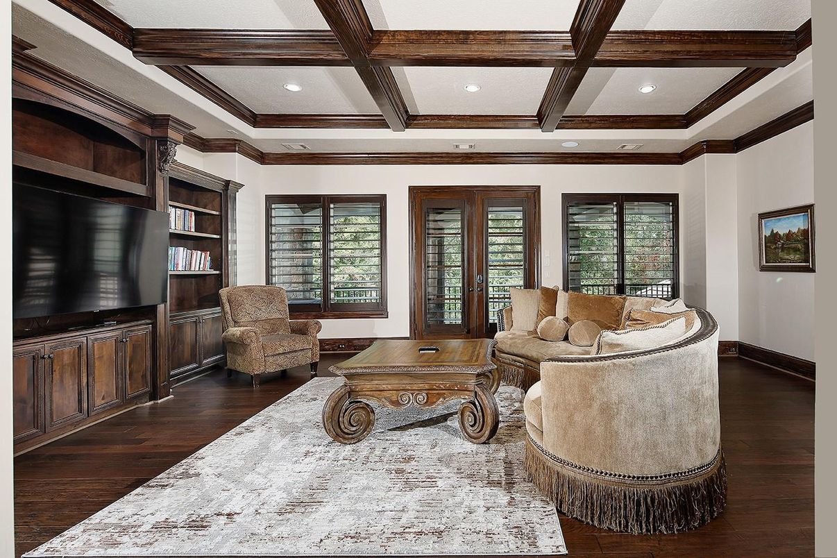 Interior, Living room, Recessed Lighting, Wooden Beams, Wood Texture Flooring