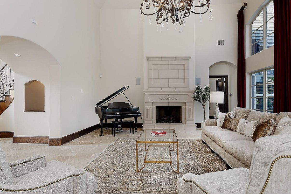 Chandelier, Fireplace, Interior, Living room, Piano