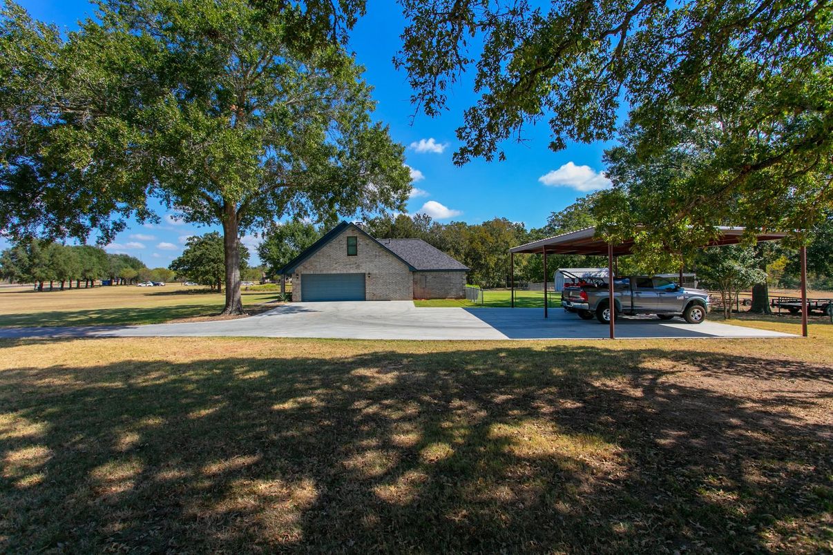 Backyard, Detached Garage, Exterior
