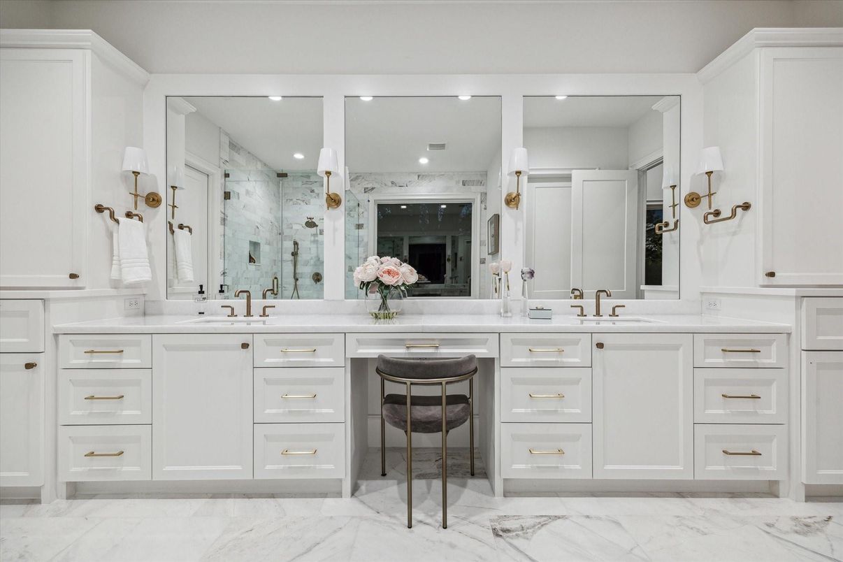 Bathroom, Dual Sink Vanities, Interior, Marble, Recessed Lighting