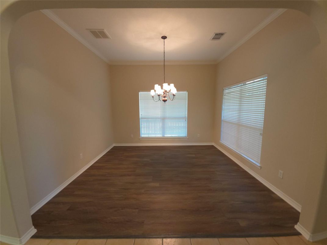 Chandelier, Empty room, Interior, Wood Texture Flooring