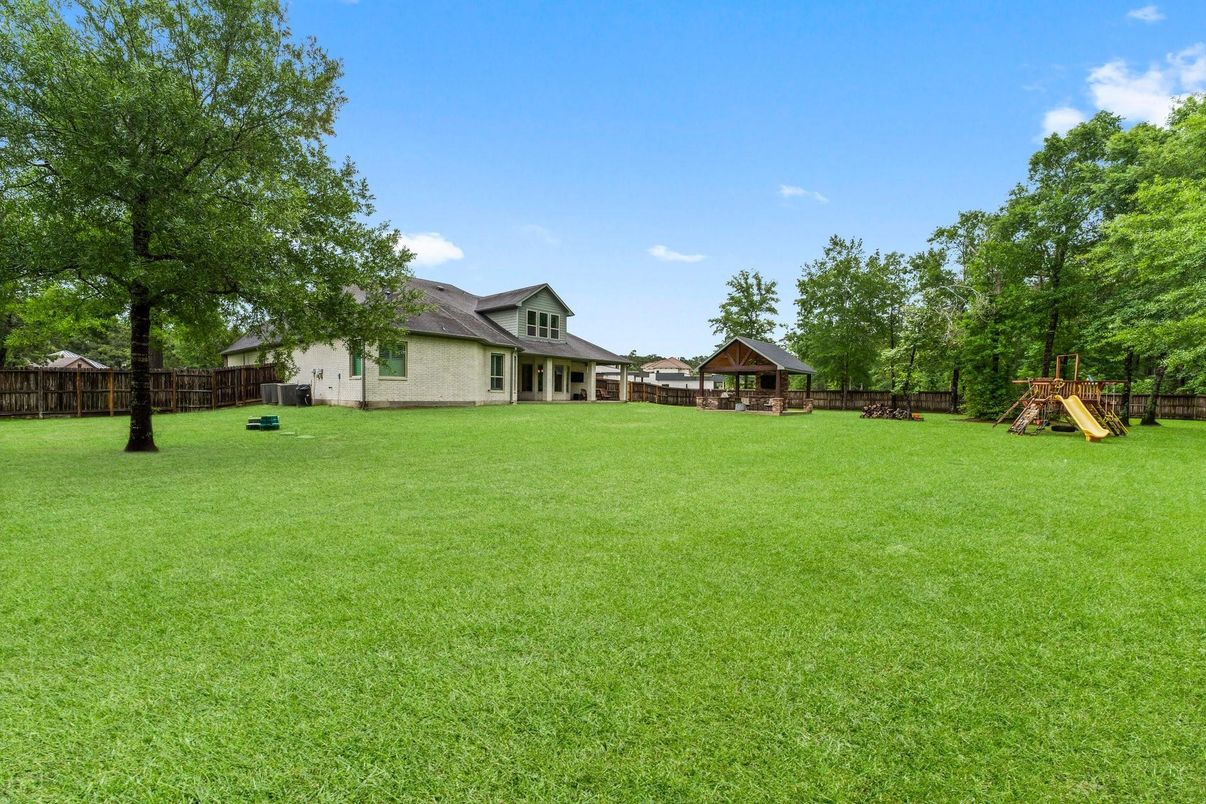 Backyard, Exterior, Playground